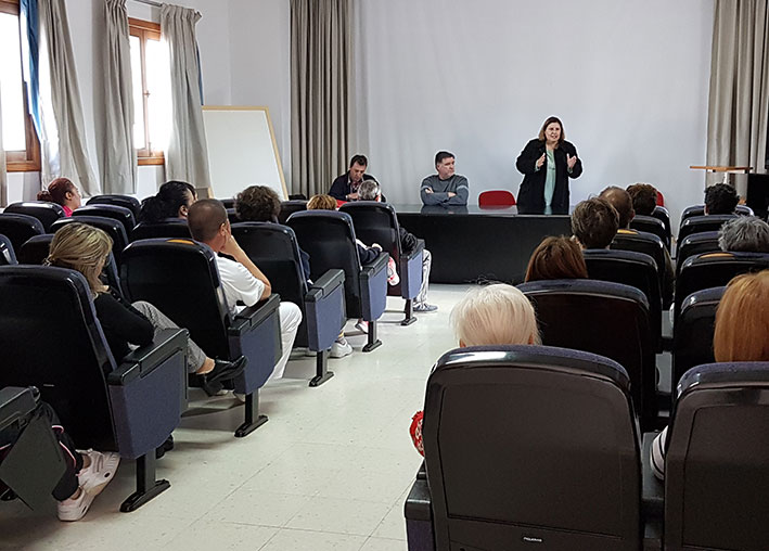 Intersinidcal Canaria organiza asamblea con los trabajadores del hospital insular de Lanzarote
