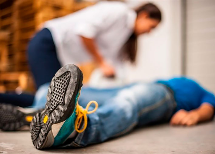 La carga de trabajo y la escasez de recursos disparan la siniestralidad laboral y los fracasos asistenciales La carga de trabajo y la escasez de recursos disparan la siniestralidad laboral y los fracasos asistenciales