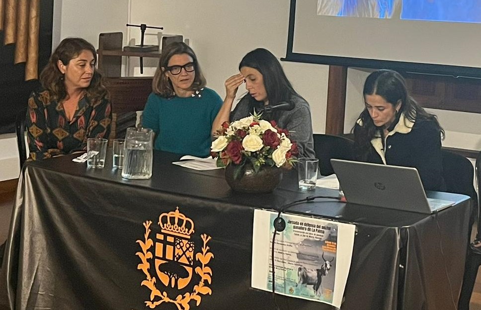 La Mesa de la mujer rural de La Palma pide protección para la cabra palmera y del sector ganadero