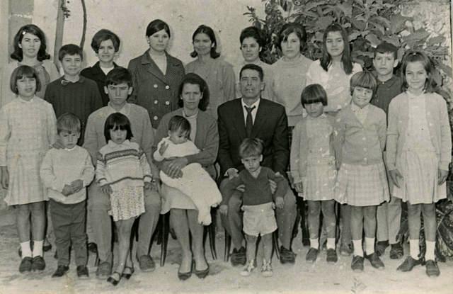 Unos grancanarios reciben de Franco el Premio por Natalidad 18 de marzo de 1969