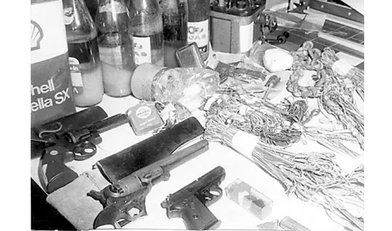 El gobierno publicita la detención de 19 presuntos miembros del MPAIAC 11 de abril de 1978