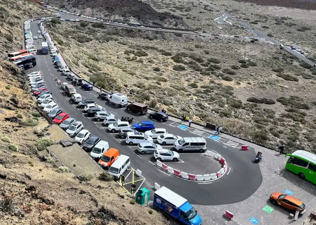 El Cabildo con sus nuevas medidas acelera la degradación del Teide