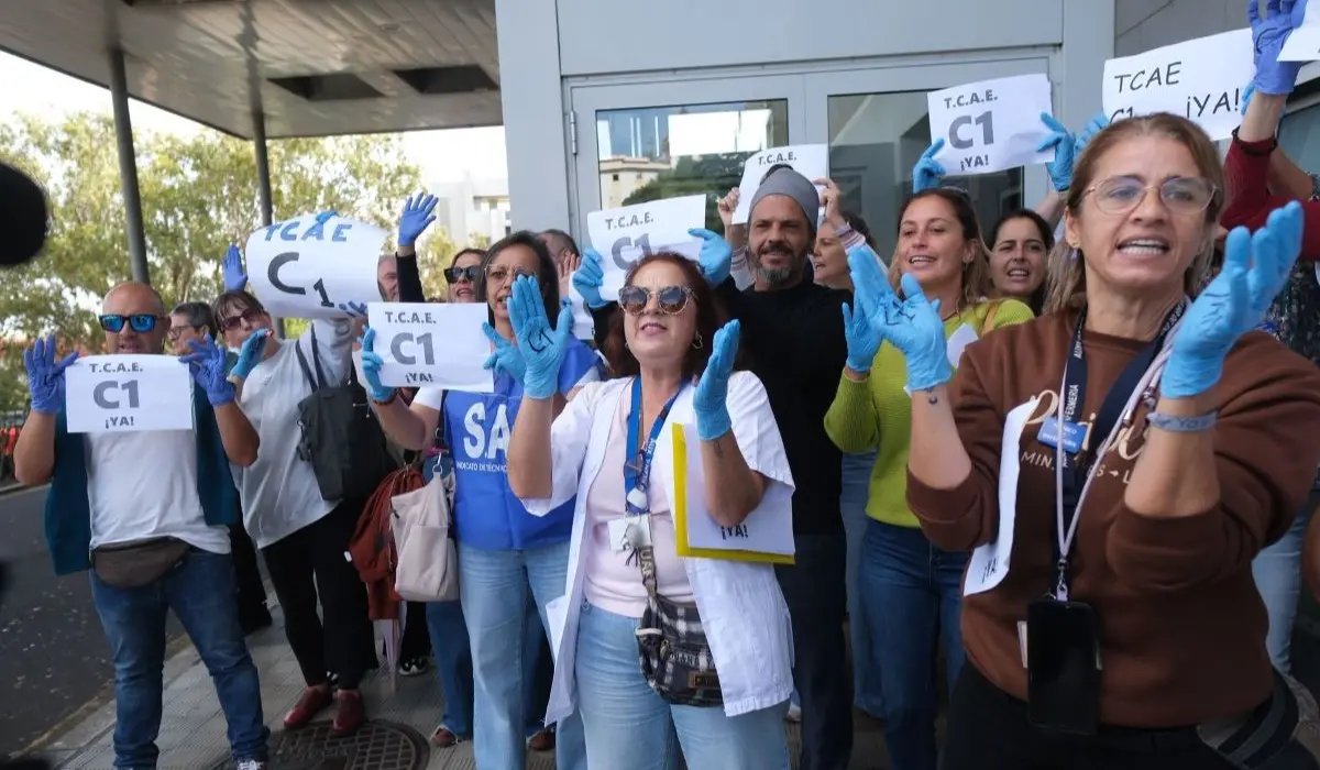 Los Auxiliares de Enfermería hicieron huelga para pedir al gobierno su dignificación profesional Los Auxiliares de Enfermería hicieron huelga para pedir al gobierno su dignificación profesional