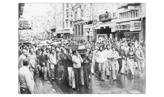Javier Fernández es enterrado en  Las Palmas 13 de diciembre de 1977