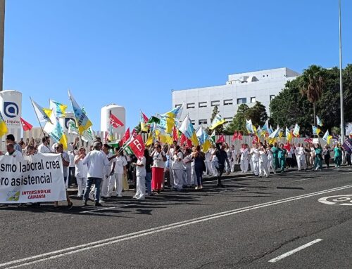 Los trabajadores del HOSPITAL DE LA CANDELARIA se suman a las protestas por los recortes de plantilla